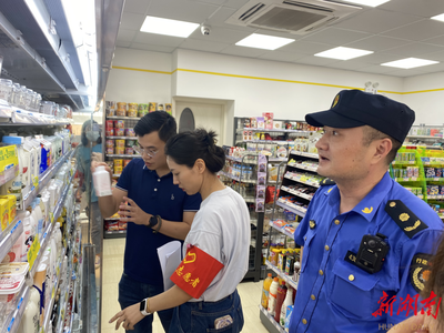 长沙东屯渡街道联合执法部门开展食品安全专项检查